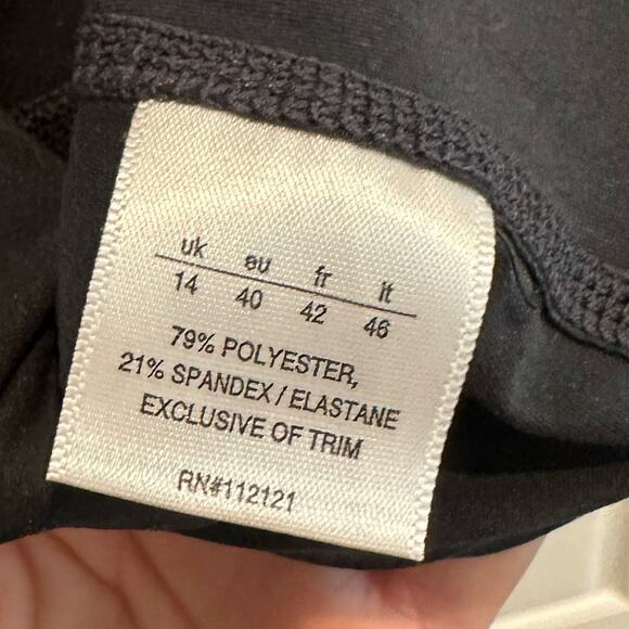 Spanx Hourglass Racerback Shapewear Tank top-Black-Large - Picture 6 of 6